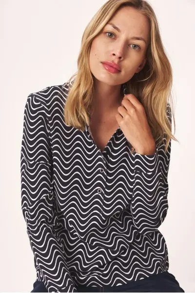 Kolor Granatowo-złamana biel