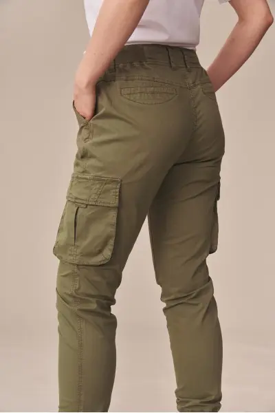 Kolor Khaki