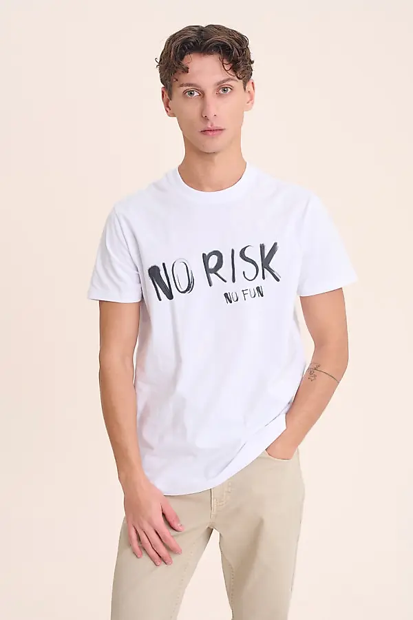 Biały męski t-shirt z napisem