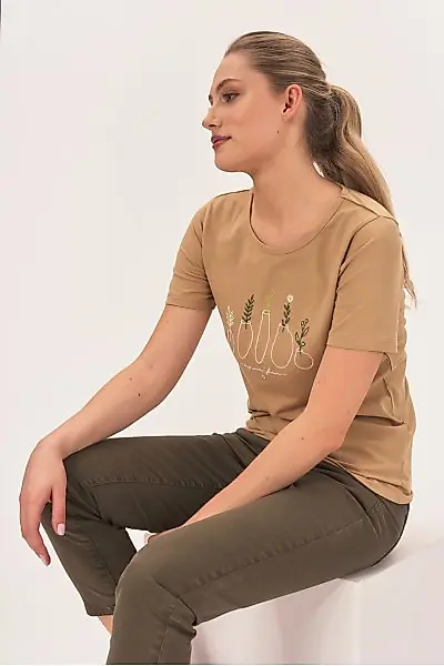Kolor Wielbłąd