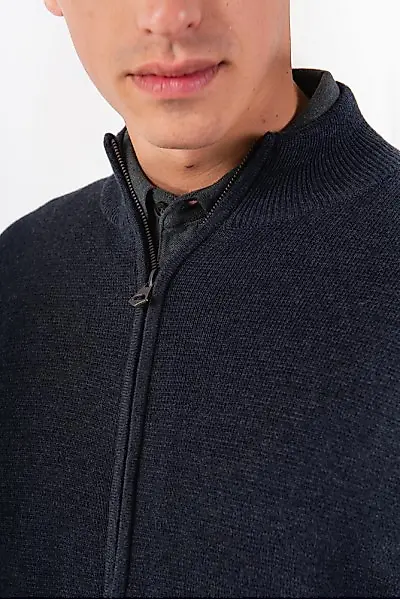 Kolor Granatowy ciemny