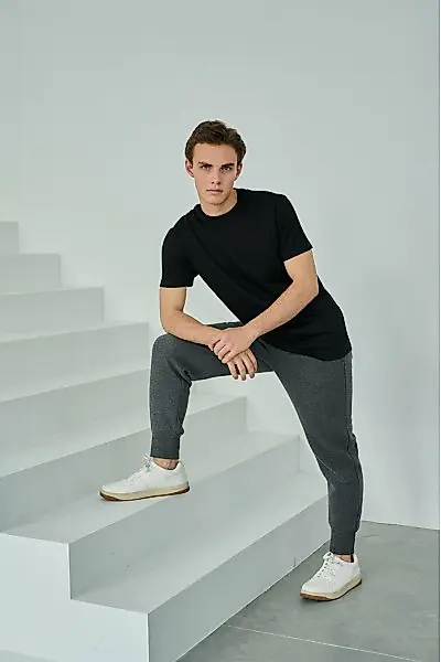 Kolor Czarny